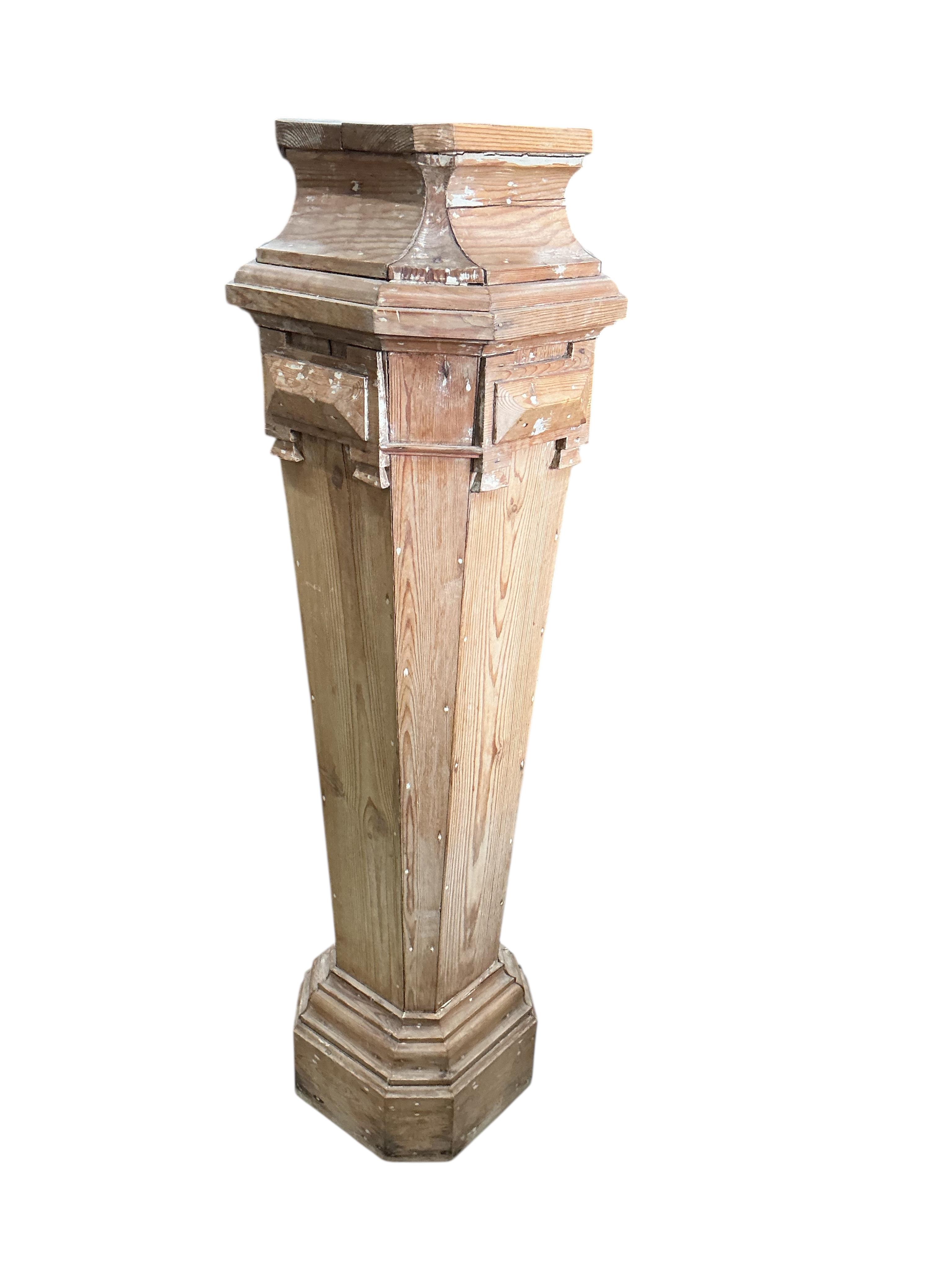 A Victorian octagonal pine pedestal, height 112cm